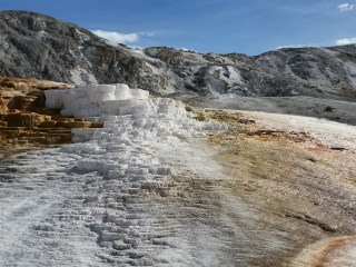 Mammoth hot springs